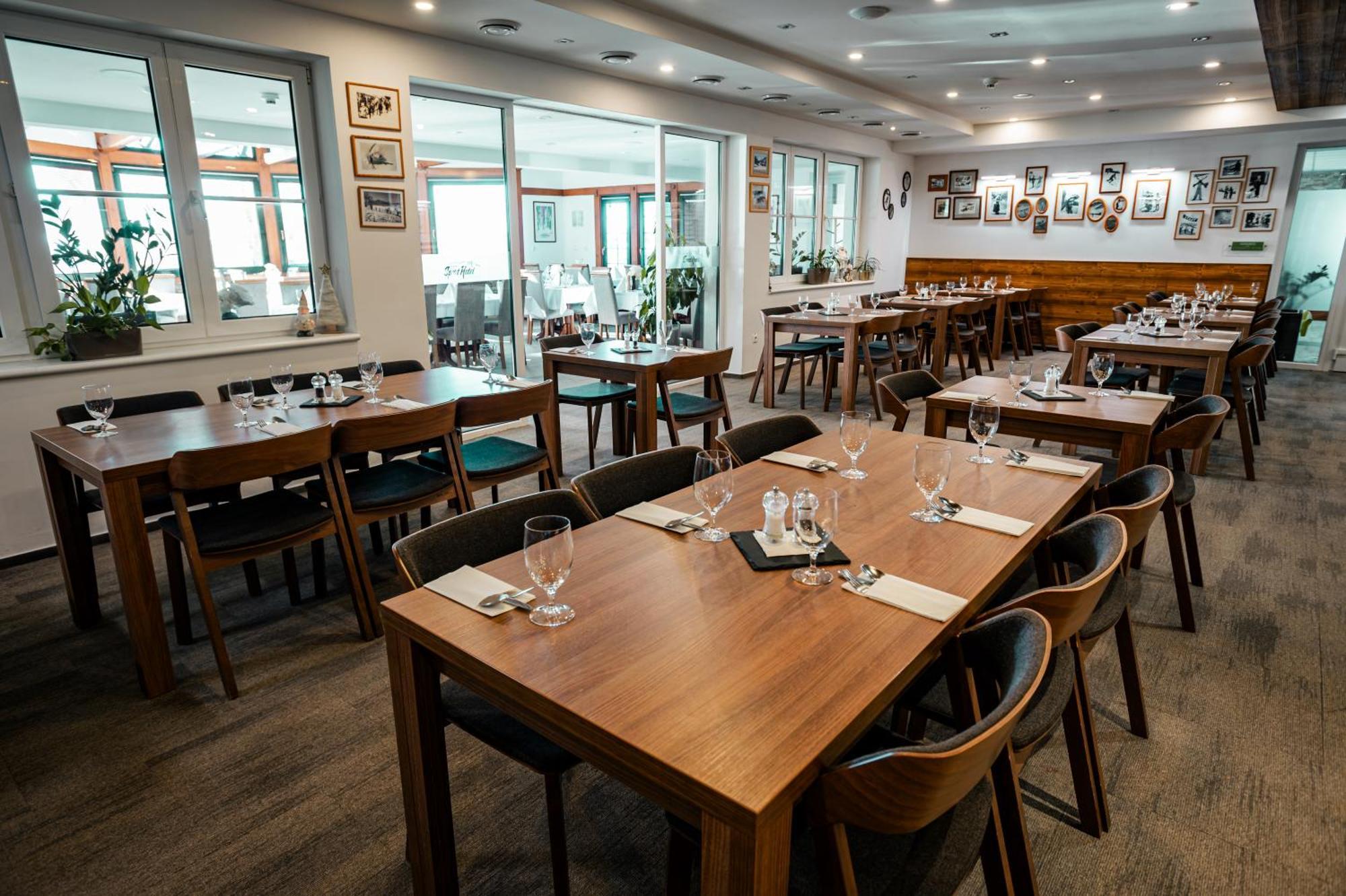 Sport Hotel *** דונובאלי מראה חיצוני תמונה