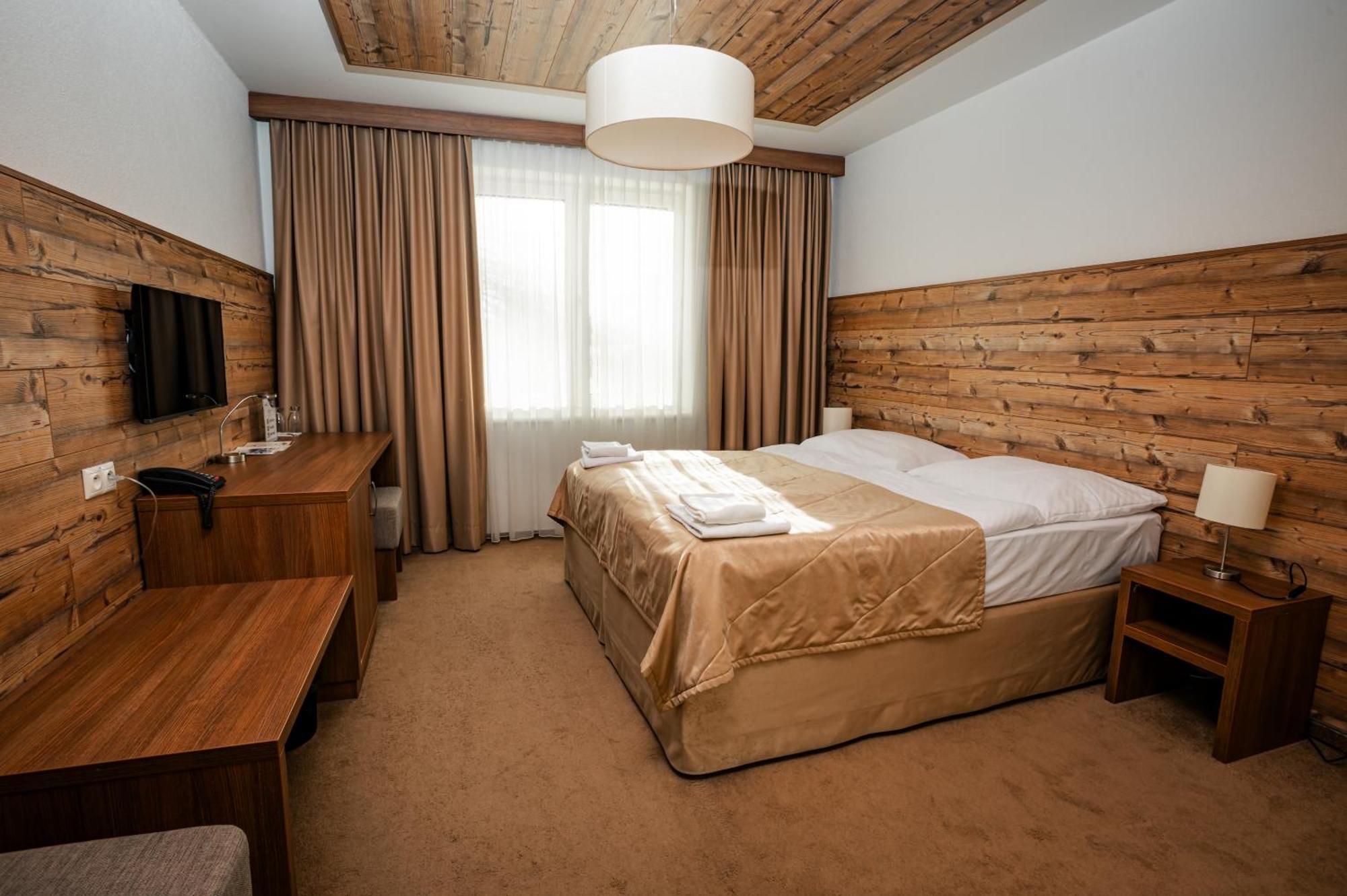 Sport Hotel *** דונובאלי מראה חיצוני תמונה