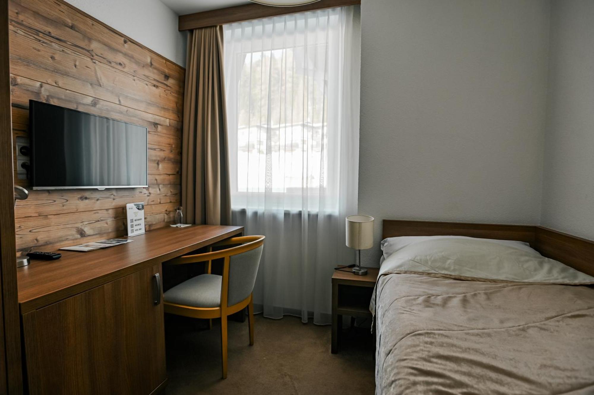 Sport Hotel *** דונובאלי מראה חיצוני תמונה