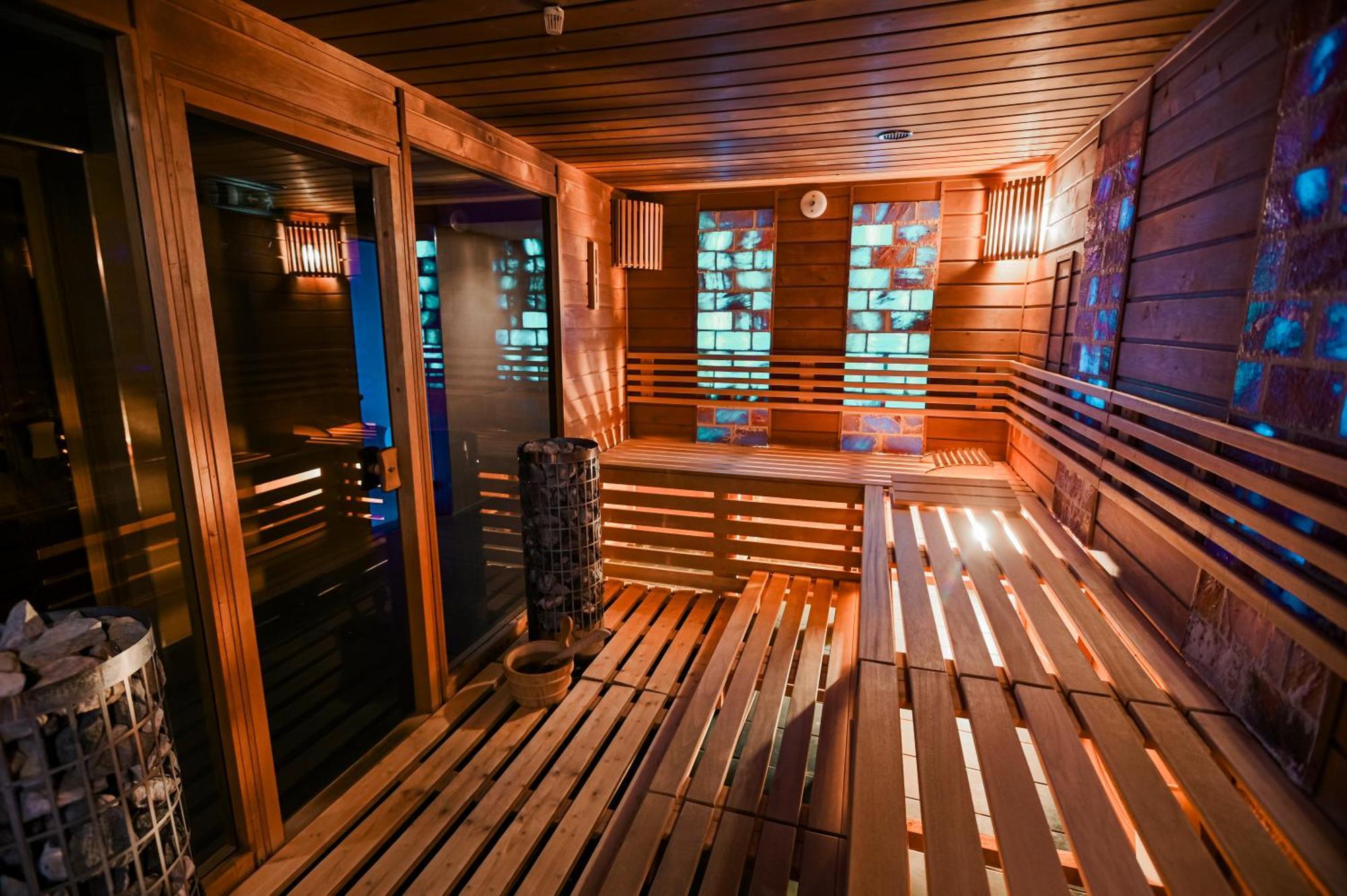 Sport Hotel *** דונובאלי מראה חיצוני תמונה