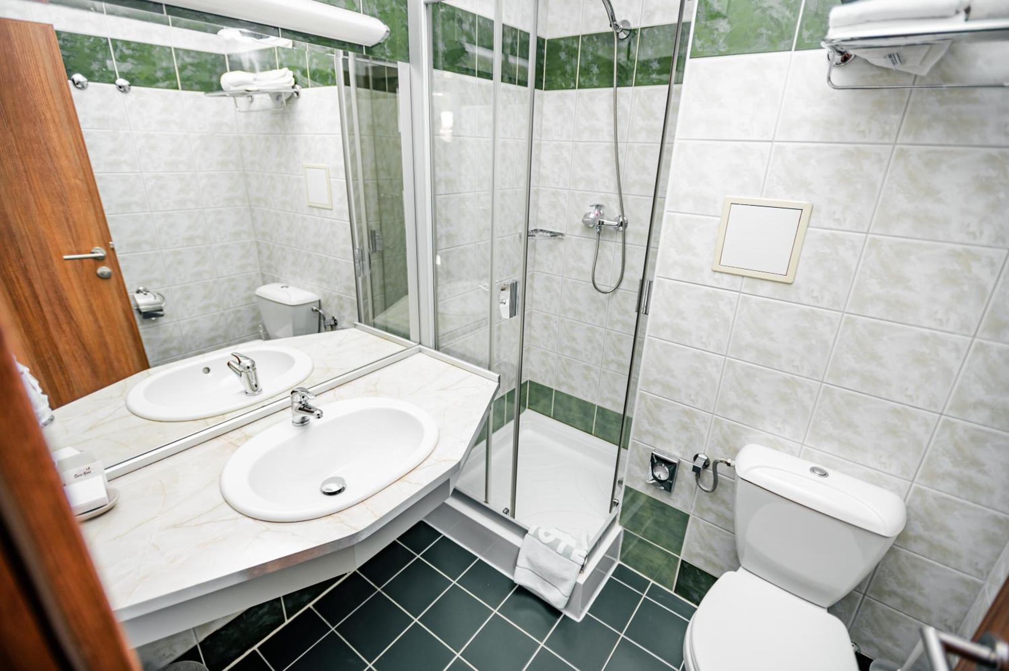 Sport Hotel *** דונובאלי מראה חיצוני תמונה