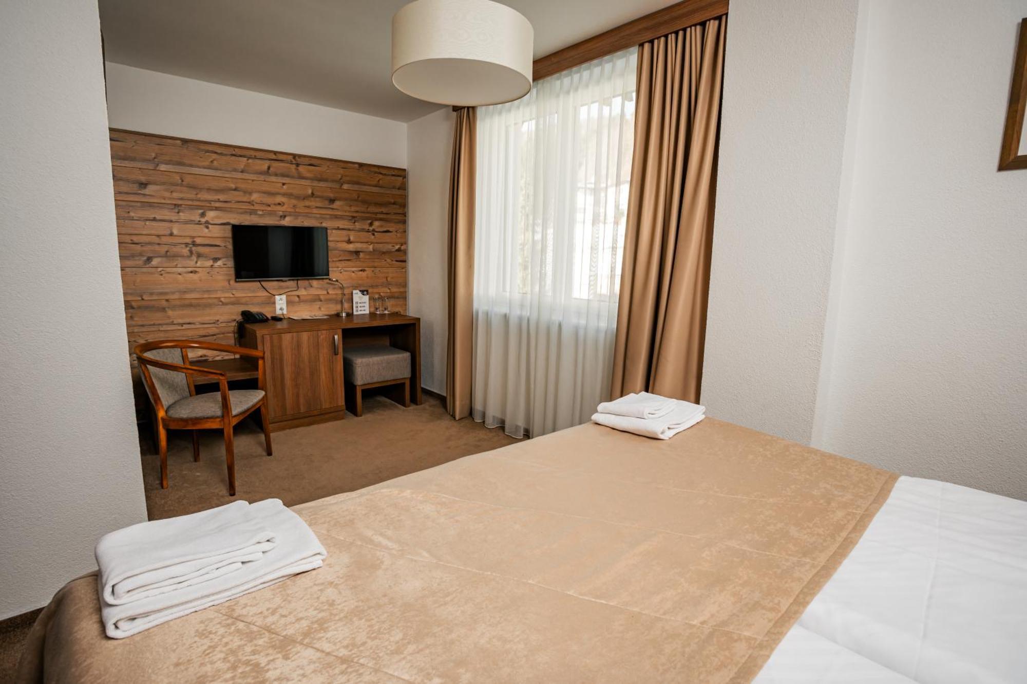 Sport Hotel *** דונובאלי מראה חיצוני תמונה