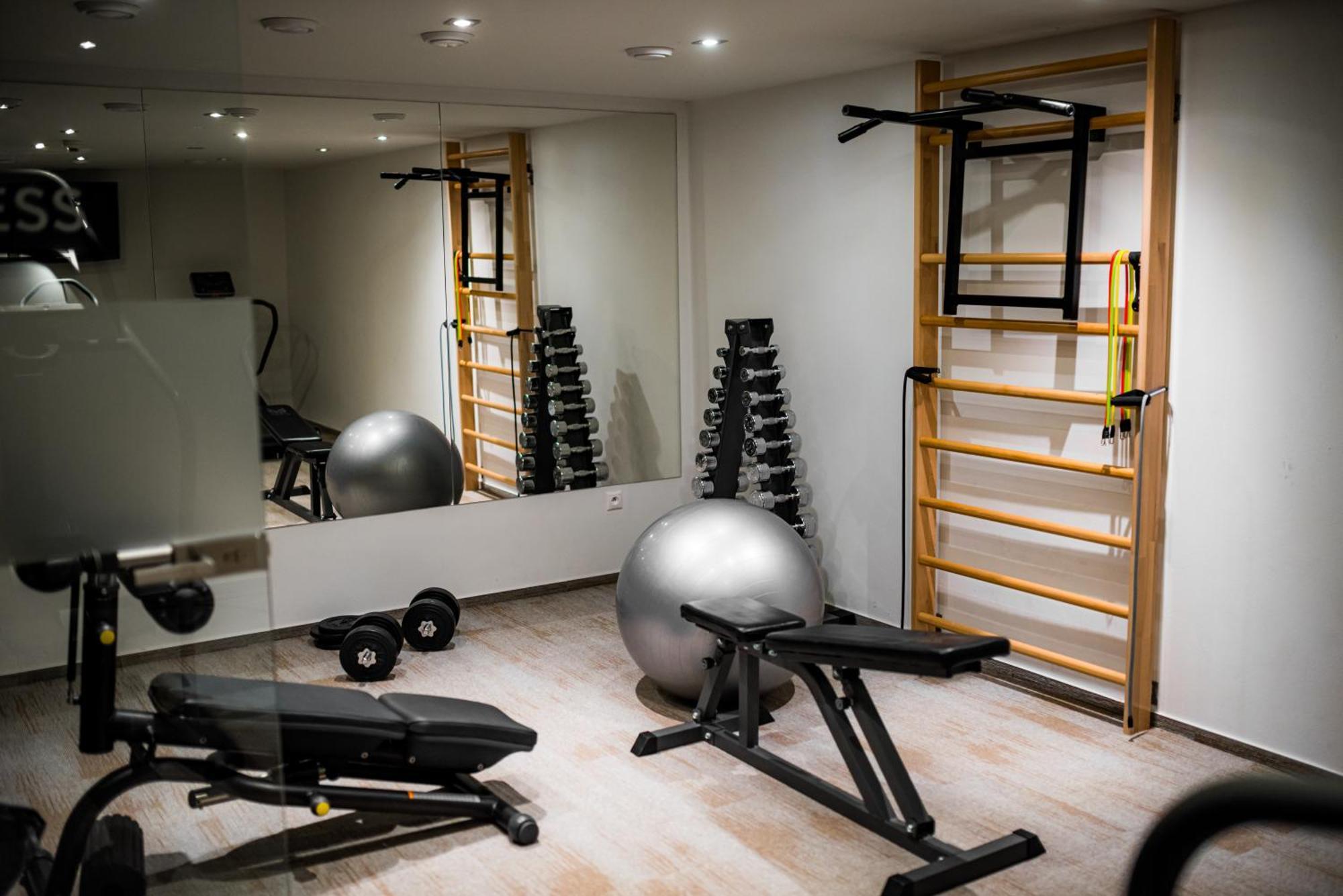 Sport Hotel *** דונובאלי מראה חיצוני תמונה